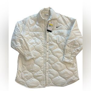 Nike Womens small White Oversized Quilted Repel jacket MSRP $165 FB8732-13